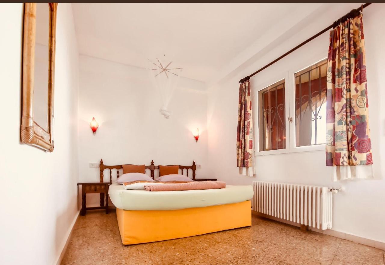 Hotel Pinkflamingo Dénia Esterno foto