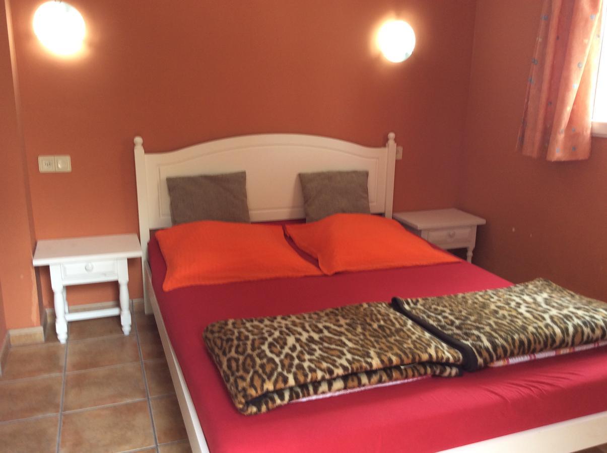 Hotel Pinkflamingo Dénia Esterno foto